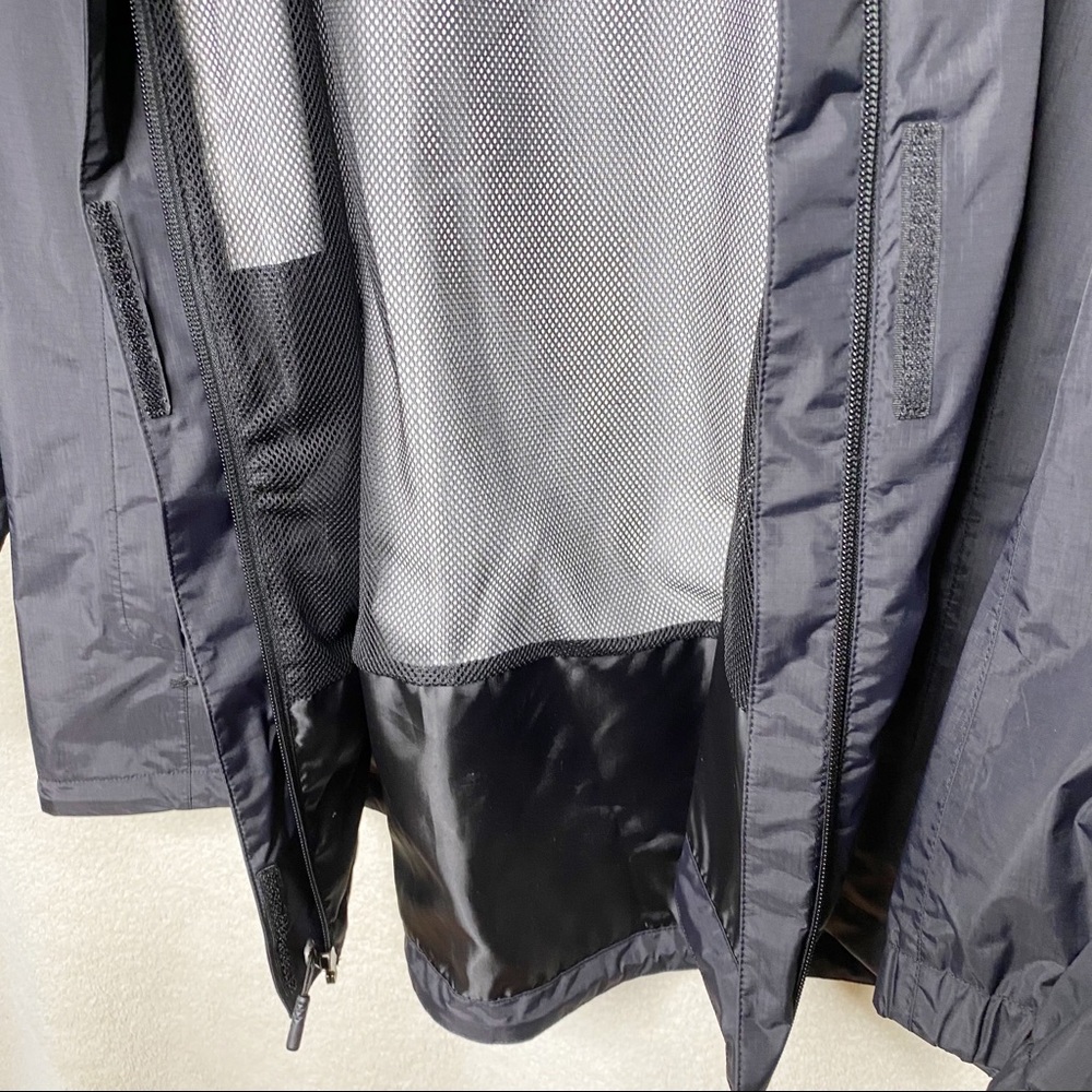 {The North Face} Resolve Jacket - image 7